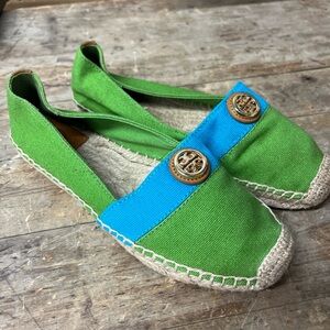 Tory Burch Beacher Canvas Espadrille Flats in green blue Size 6